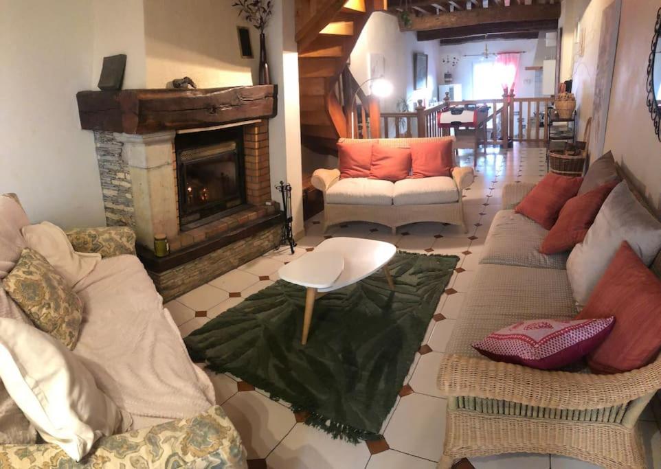 Maison Cosy Et Conviviale, Le B7 Besset Esterno foto