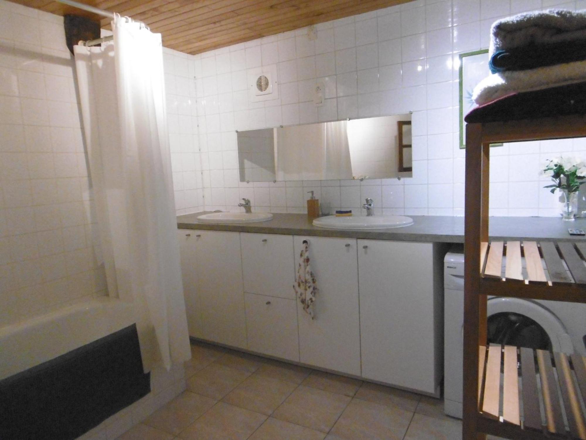 Maison Cosy Et Conviviale, Le B7 Besset Esterno foto